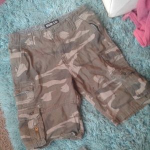 Camo iron co. Shorts button up and zipper pocket